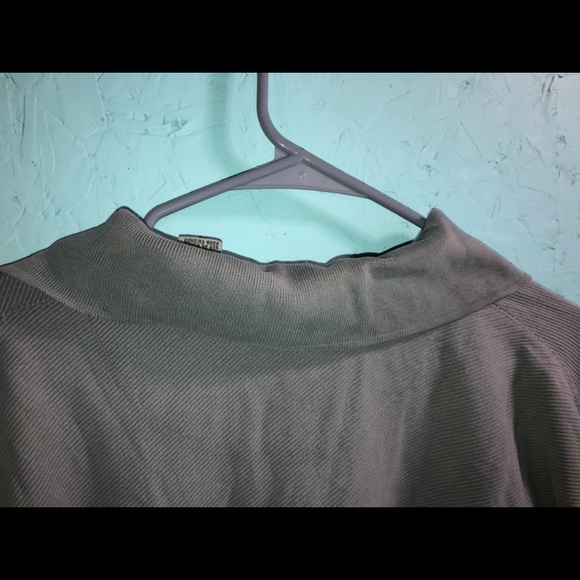 Trail’s End Collared Long Sleeve - Picture 12 of 13